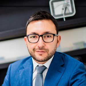 Dr. J. Cabrera
